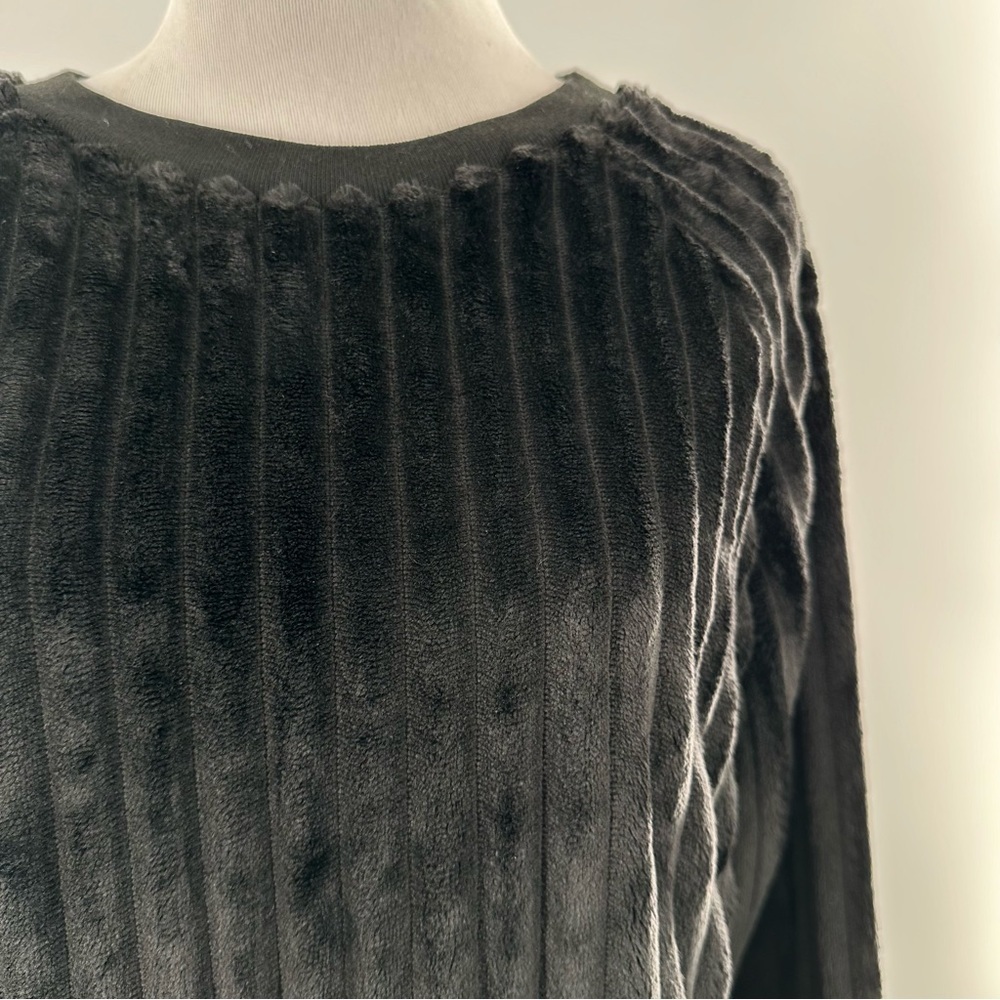 No boundaries womens sweater size S 3-5 black faux fur ribbed cozy pullover - Picture 2 of 11